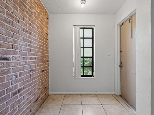 2607 NW 47th Ln 3304, Lauderdale Lakes FL 33313