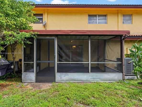 2607 NW 47th Ln 3304, Lauderdale Lakes FL 33313