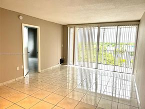 1780 NE 191st St 8062, Miami FL 33179