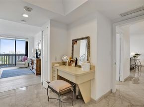 2000 Island Blvd 1710, Aventura FL 33160