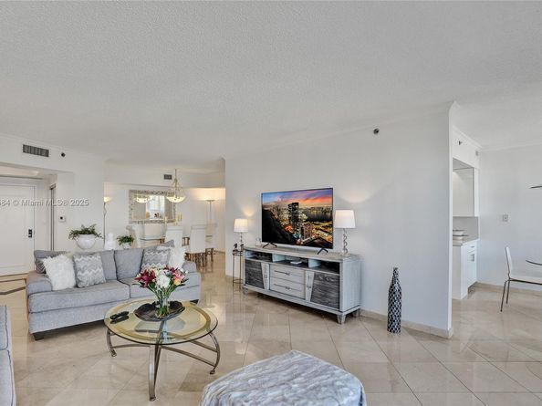 2000 Island Blvd 1710, Aventura FL 33160