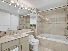 2000 Island Blvd 1710, Aventura FL 33160