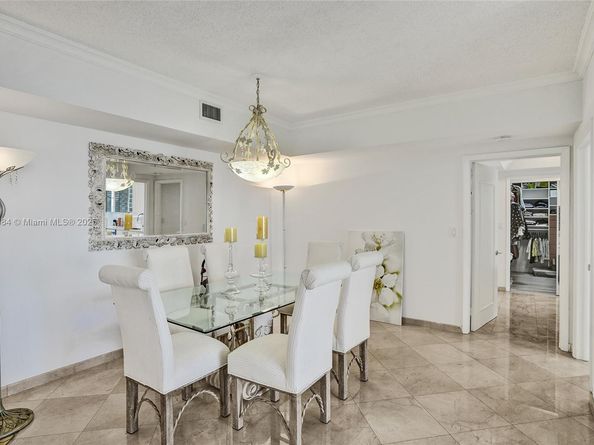 2000 Island Blvd 1710, Aventura FL 33160