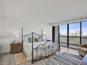 2000 Island Blvd 1710, Aventura FL 33160