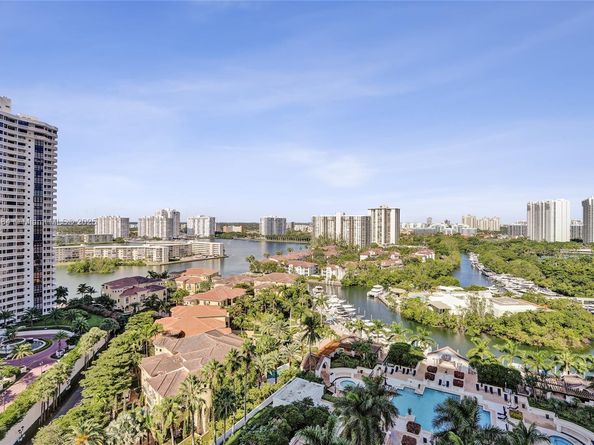 2000 Island Blvd 1710, Aventura FL 33160