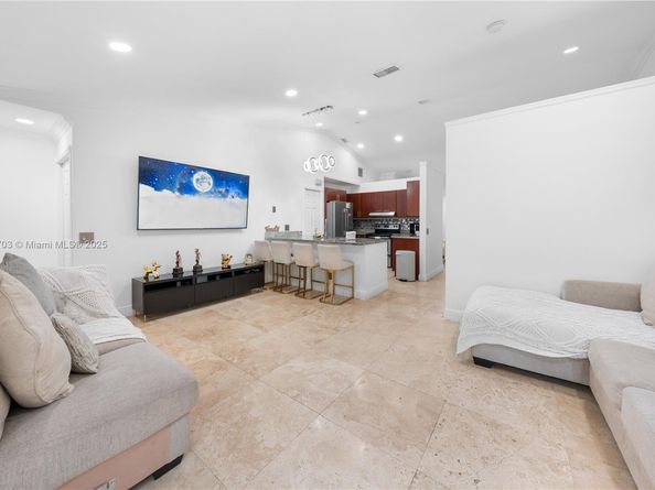 4361 Mahogany Ridge Dr, Weston FL 33331
