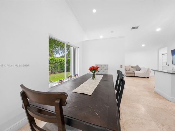 4361 Mahogany Ridge Dr, Weston FL 33331
