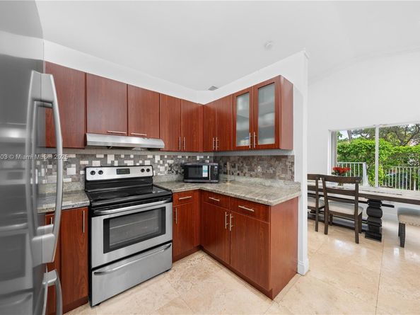 4361 Mahogany Ridge Dr, Weston FL 33331