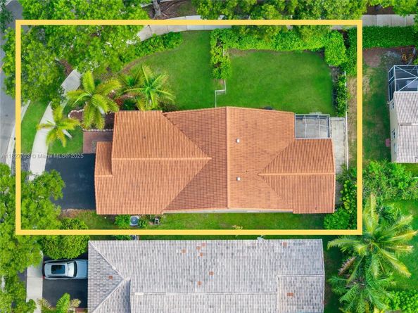 4361 Mahogany Ridge Dr, Weston FL 33331