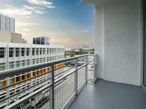 2200 NE 4th Ave 501, Miami FL 33137