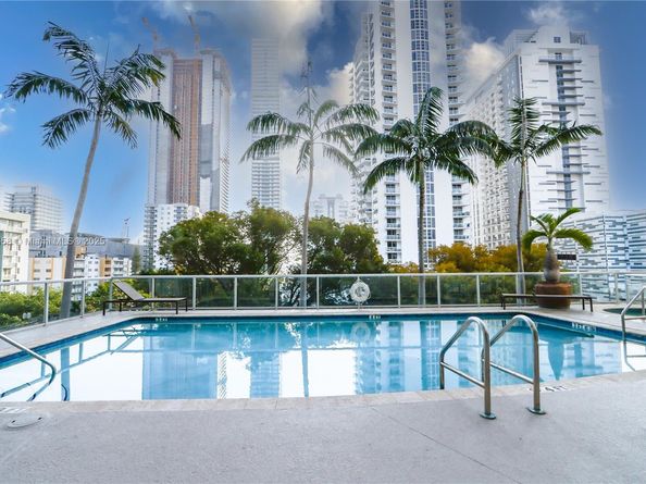 2200 NE 4th Ave 501, Miami FL 33137