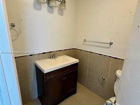2029 NW 46th Ave E202, Lauderhill FL 33313