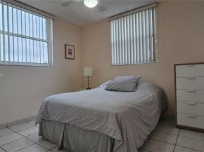 501 SW 1st St 507, Miami FL 33130