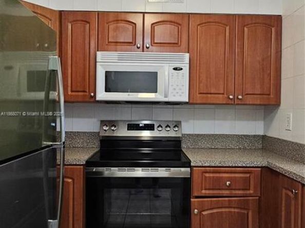 501 SW 1st St 507, Miami FL 33130