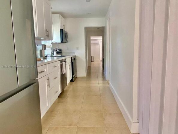 1420 SW 33rd Ct, Fort Lauderdale FL 33315