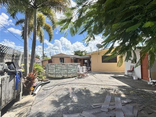 18601 SW 98th Ave, Cutler Bay FL 33157