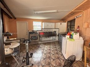 18601 SW 98th Ave, Cutler Bay FL 33157