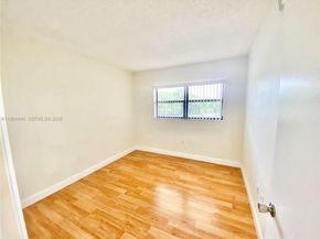 8885 Fontainebleau Blvd 205, Miami FL 33172