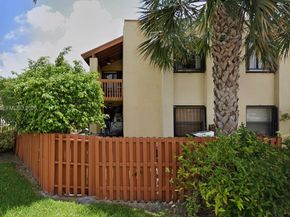 8885 Fontainebleau Blvd 205, Miami FL 33172