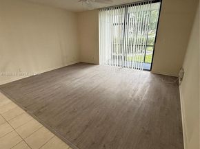 5130 Las Verdes Cir 123, Delray Beach FL 33484