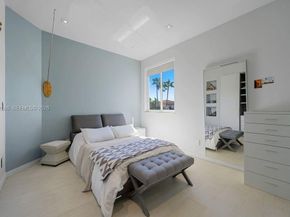 1615 NE 196th St, Miami FL 33179