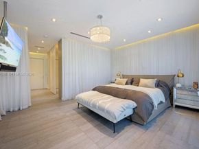 1615 NE 196th St, Miami FL 33179