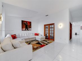 1025 NW 128th Ct, Miami FL 33182