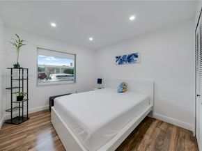 1025 NW 128th Ct, Miami FL 33182