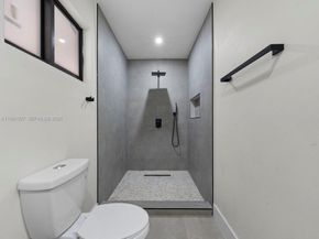 252 E 36th St, Hialeah FL 33013