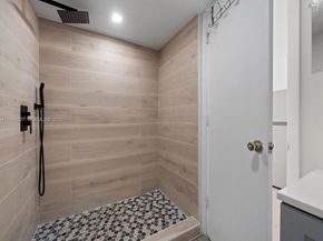 252 E 36th St, Hialeah FL 33013