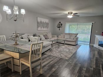 8600 NW 34th Pl