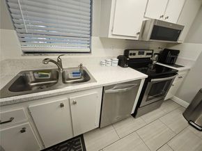 8600 NW 34th Pl B208, Sunrise FL 33351