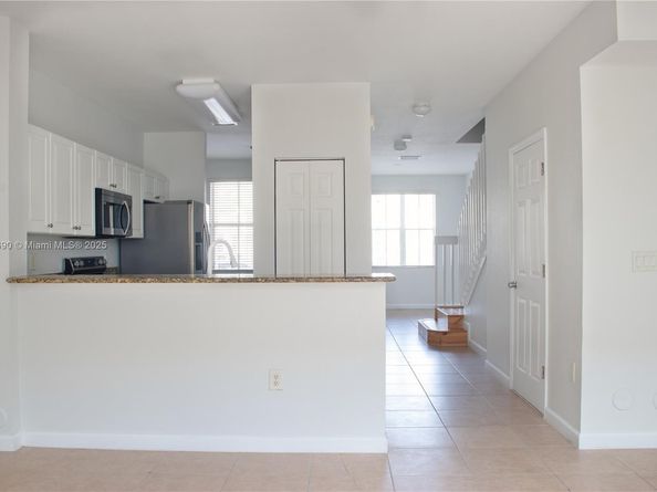 153 SE 28th Pl 3, Homestead FL 33033