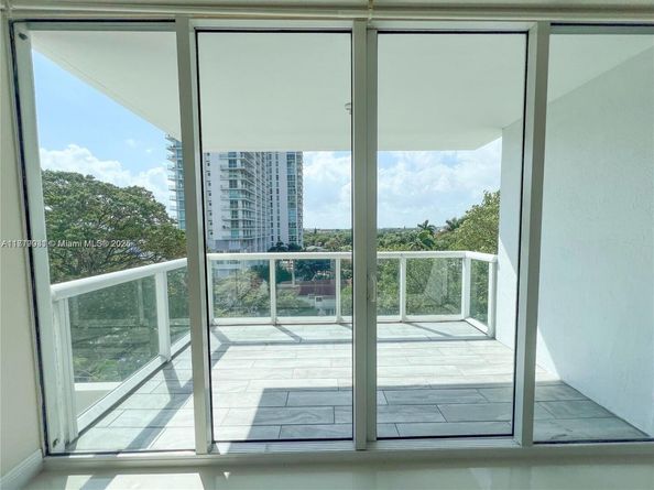 1861 NW S River Dr 803, Miami FL 33125