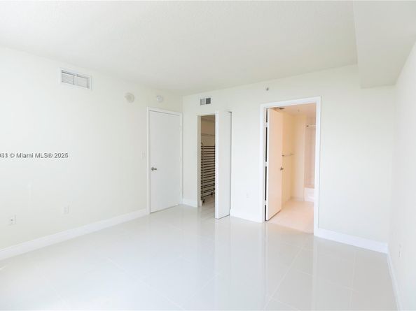 1861 NW S River Dr 803, Miami FL 33125