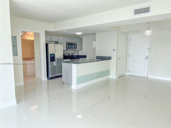 1861 NW S River Dr 803, Miami FL 33125