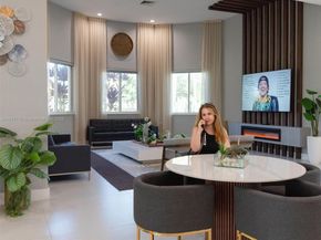 733 NW 170th Ter, Pembroke Pines FL 33028