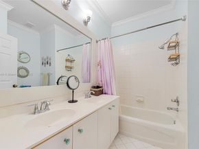 1487 Blue Jay Cir, Weston FL 33327