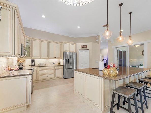 1487 Blue Jay Cir, Weston FL 33327