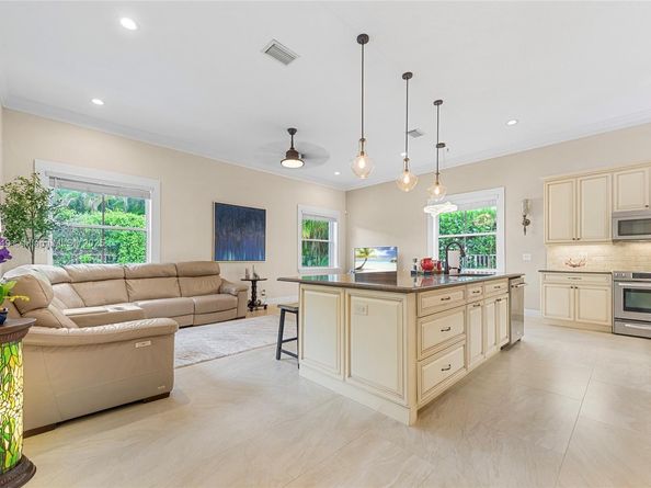1487 Blue Jay Cir, Weston FL 33327