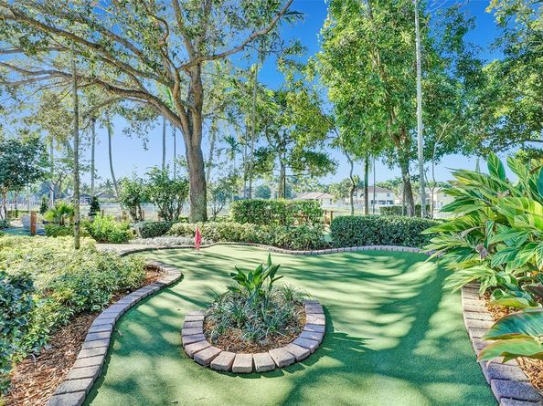 1487 Blue Jay Cir, Weston FL 33327