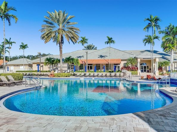 1487 Blue Jay Cir, Weston FL 33327