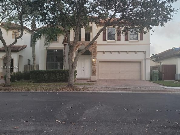 571 SE 37th Pl, Homestead FL 33033