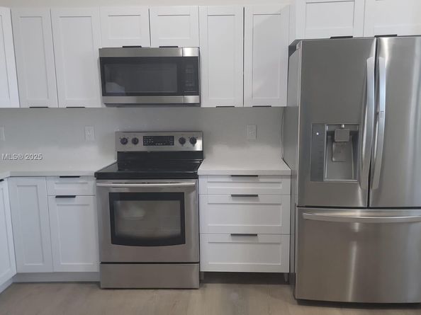 571 SE 37th Pl, Homestead FL 33033