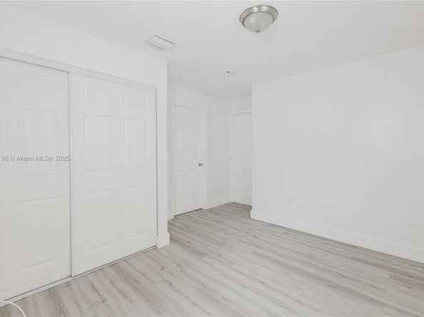 1730 NW 58th St, Miami FL 33142