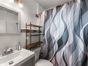 3265 NW 50th St, Miami FL 33142