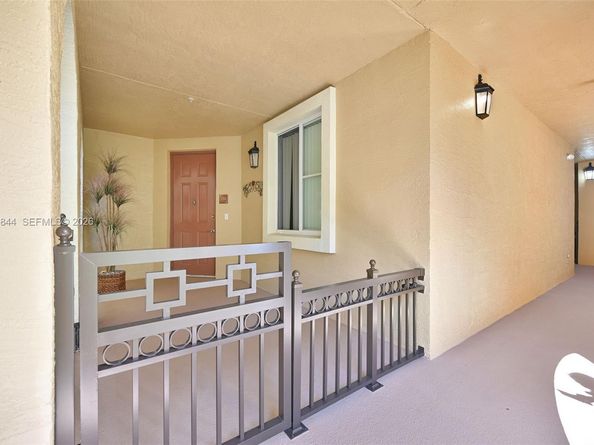 2901 NW 126th Ave 2318, Sunrise FL 33323