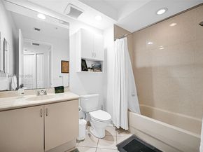 2901 NW 126th Ave 2318, Sunrise FL 33323