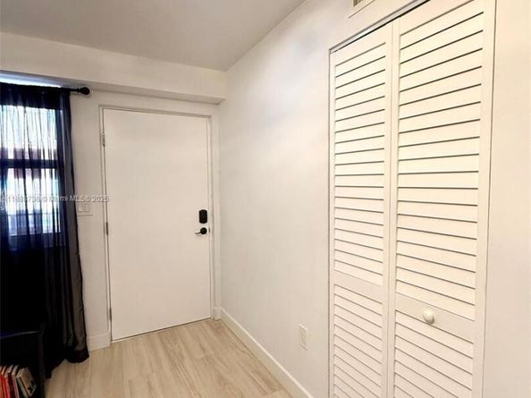 199 SW 12th Ave 404A, Miami FL 33130