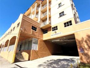 199 SW 12th Ave 404A, Miami FL 33130